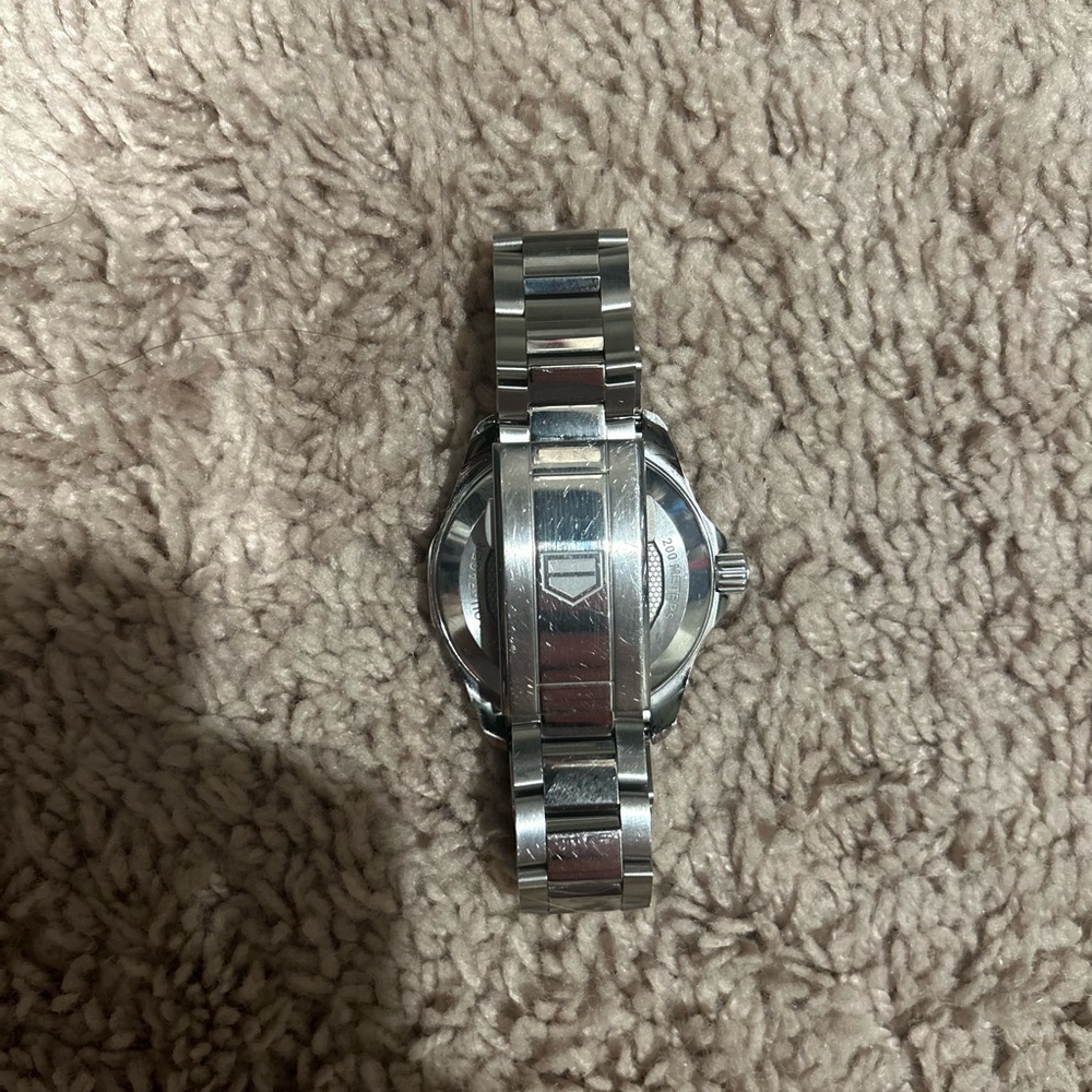 Tag Heuer Aquaracer with Green and Silver Tones - Picture 6 of 6